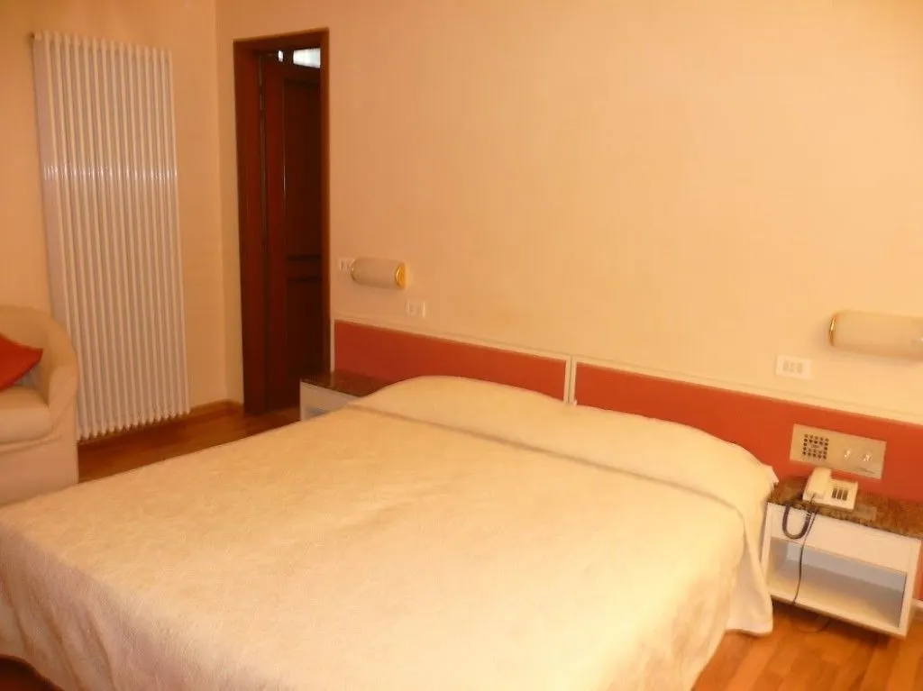 Hotel Rosabianca Rimini Italy